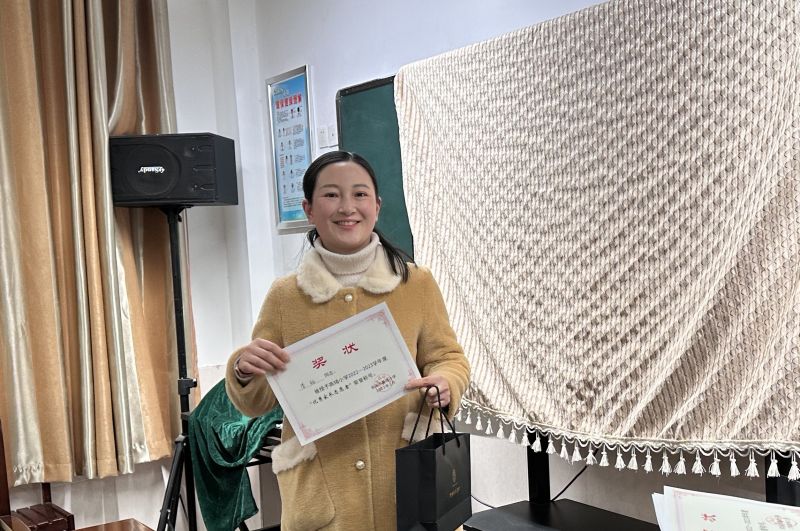 ���c�и���С�W���Ϻü�У˼���n���������������֡�