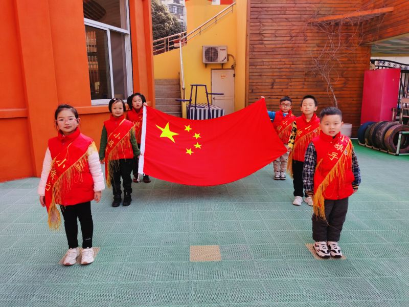 �Ϸ����p�׽������F���@�_չ���������ˣ��I�Y�DŮ�����}����xʽ