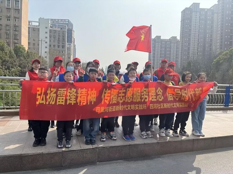 �Ϸ��л���·����С�Wӳ��У�^(q��)����ۼ��l(xi��ng)������ �W�����h�ð��