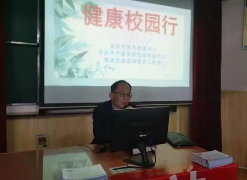 �W(xu��)��(x��)���h������  ���ռ����o(h��)ƽ���������c���t(y��)�o(h��)־Ը�����M(j��n)����С�W(xu��)