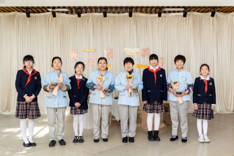 �Ϸ��а��c·����С�W�������F��ůů������ ���Ƹж���