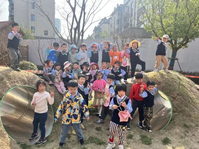 �Ϸ��а��׽������Fӭ��·�ֈ@�_չֲ�九���}���