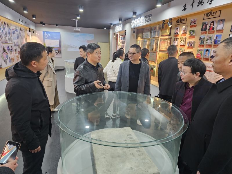 �|���h����ͬ�ʅ��L���c�и���С�W