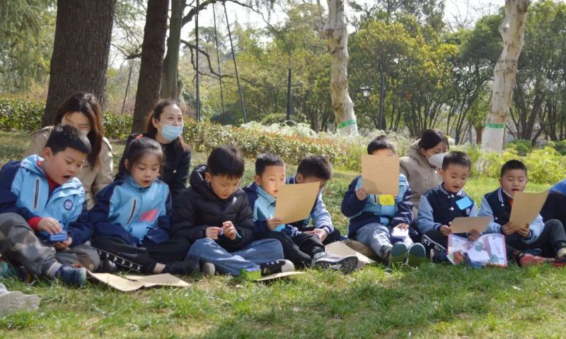 �Ϸ������b��С�W�_չ�༉��x��ӡ��Һʹ��������ѡ�