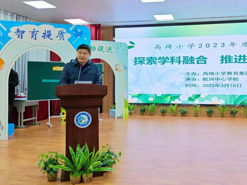 ���c�и���С�W��̽���W���ںϣ����M�������e