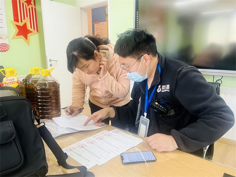 �Ϸ��а��׽������F(tu��n)����֮��ֈ@ӭ��ʳƷ��ȫ�u(p��ng)���L(f��ng)�U(xi��n)�z��