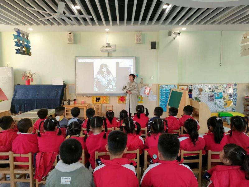 �Ϸ�����Ϫ�����׃��@�_չ��ʽ���ӵġ��W(xu��)���h�����}��ϵ�л��(d��ng)