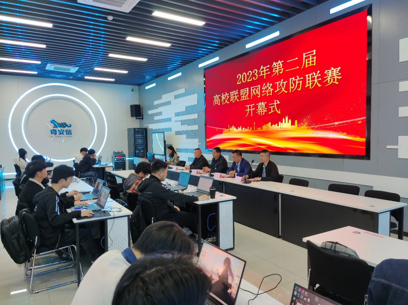 �������Q �x�ܾW(w��ng)�������Ϸʹ��I(y��)�W(xu��)У���ӵڶ��ø�У(li��n)�˾W(w��ng)�j(lu��)����ِ