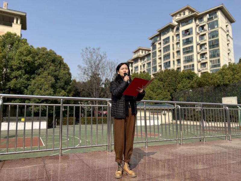 �Ϸ����³�С�W��׌��ȫ�c�҂�ͬ��