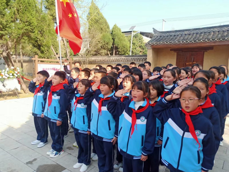 �����Мuꖿh�l���W(xu��)�^(q��)����С�W(xu��)�_չ������(ji��)���߽������