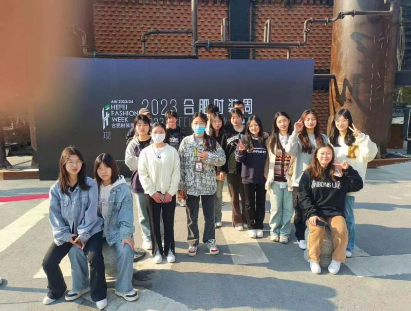 �Ϸʹ��I�WУ�s�@�Ϸʕr�b�ܡ������M������