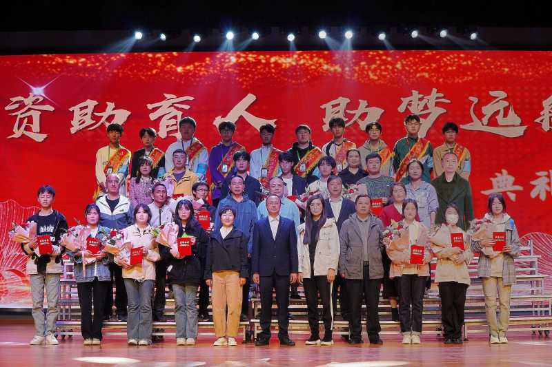 �Ϸʹ��I�WУ�e�Ї��Ҫ��W���C����Y�߃���W�����ô��