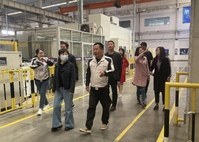 �Ϸʹ��I�WУ�_չ��I�{��