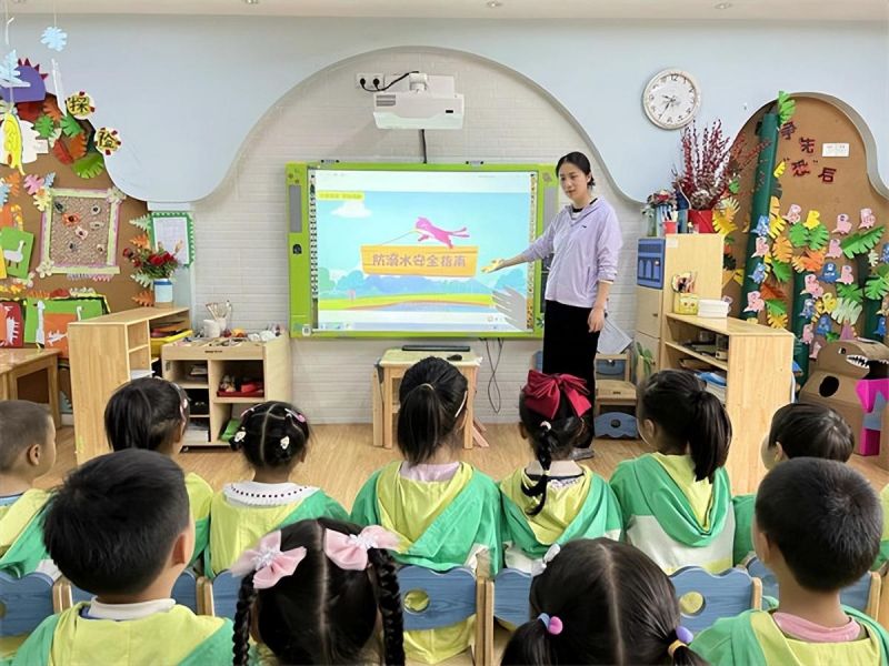 �Ϸ����p�׽������F���Ƿֈ@�_չȫ����Ұ�ȫ���������}�������