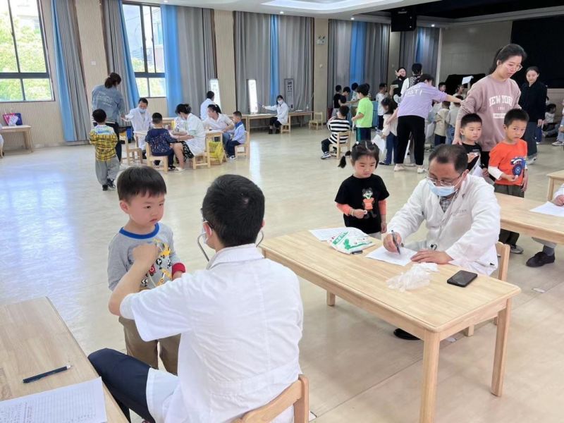 �Ϸ���ֱ�ٙC�P(gu��n)�׃��@�������w�z���옷���L