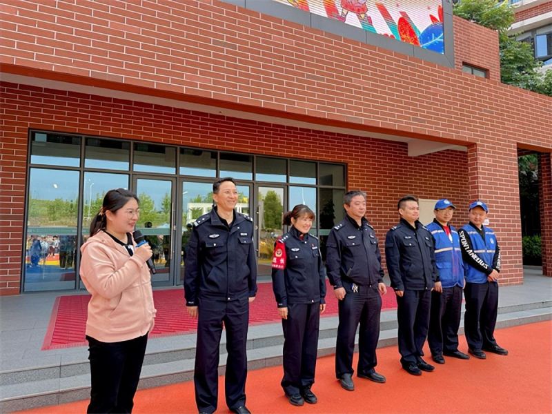 �Ϸ��а��c·�׃��@�������Fӭ��·�ֈ@�������MУ�@����ȫ��ͯ��