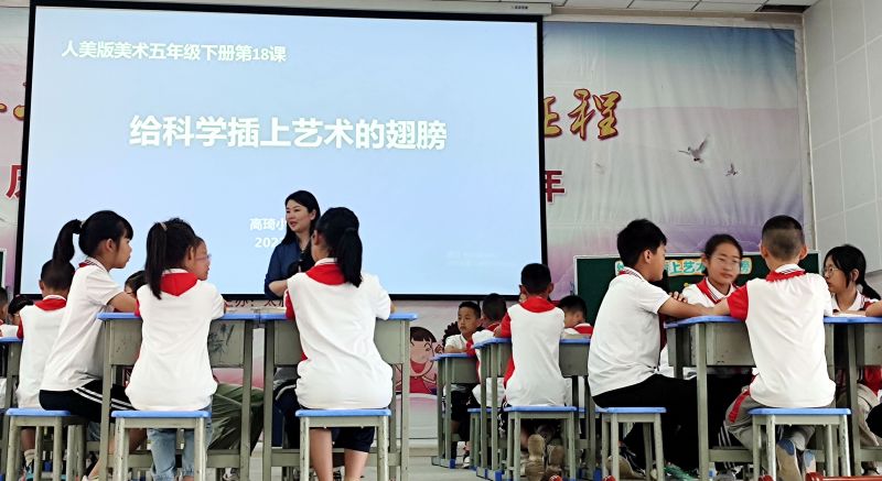 ���c�и���С�W���g�̎��̽��м����n���n�ý̌W��ӑ�^Ħ�n