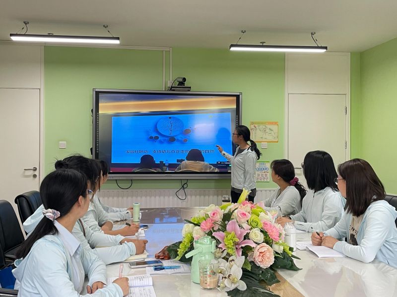 �Ϸ��а��c·�׃��@�������F����֮��ֈ@���W���������ҷ�����