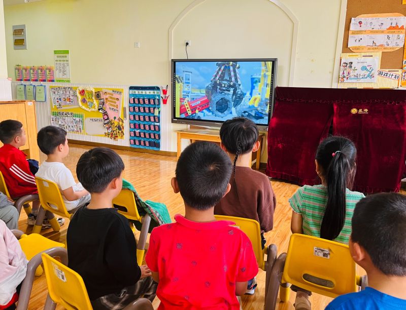 �Ϸ��а��׽������F����ֈ@���Ƽ���ͯ���� һ����δ��