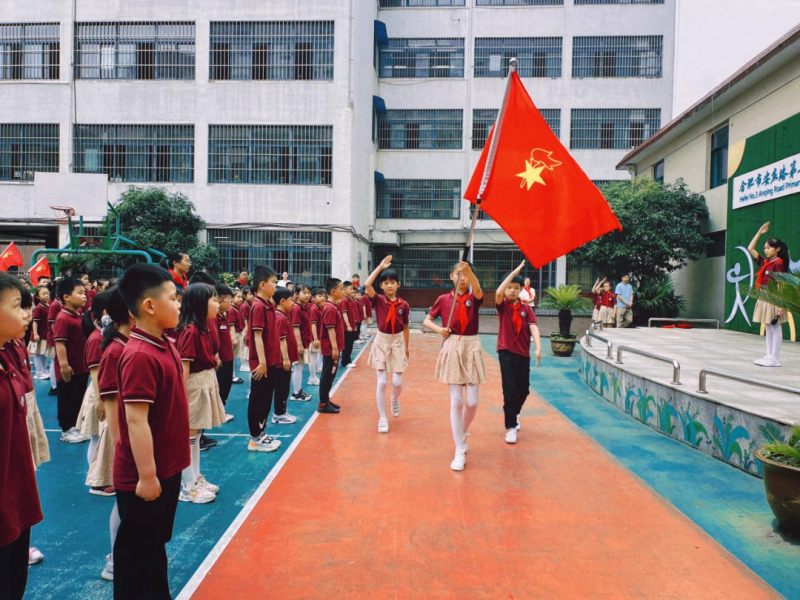 �Ϸ��а��c·����С�W����У�^�����ǻ�����ن� �w�wͯ�������h