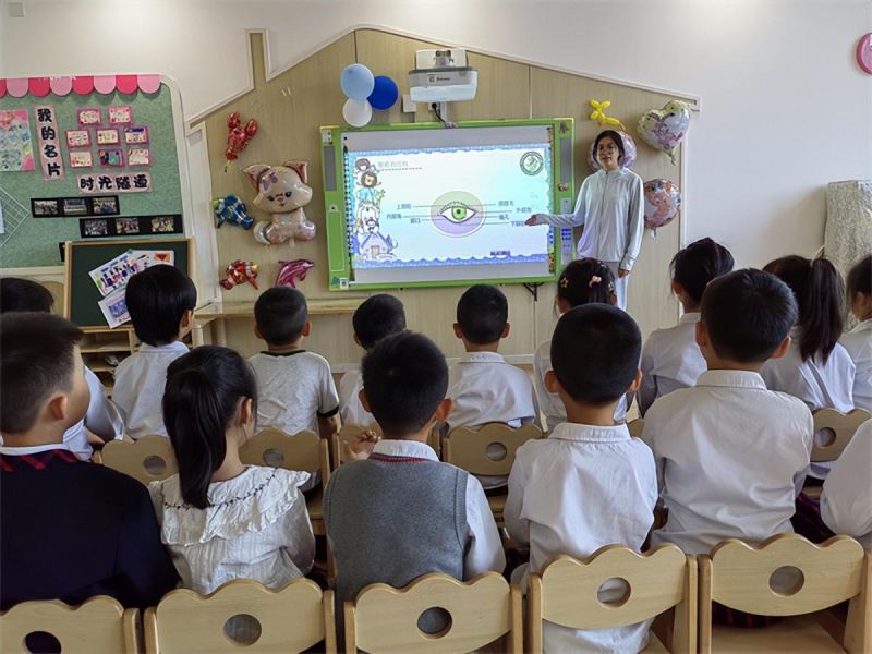 �Ϸ��а��׽������Fӭ��·�ֈ@�_չȫ���������ա������������