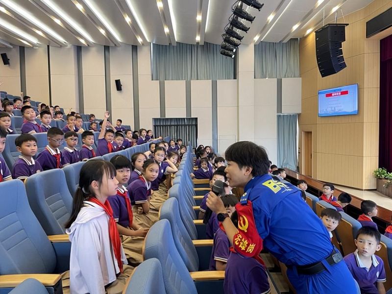 �Ϸ��л���·����С�W�������Fӳ��У�^�_չ����ˮ��ȫ�v��