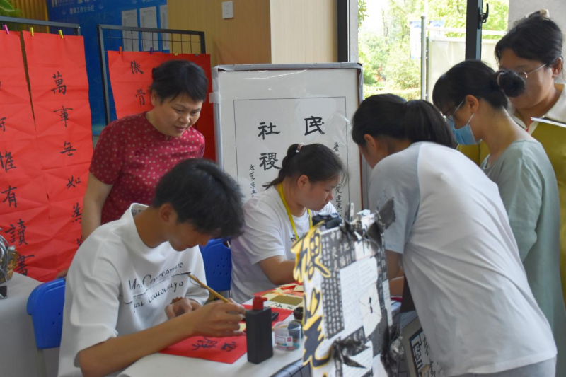 �Ϸʹ��I�WУ�����L�MУ�@ �y�ֹ����L