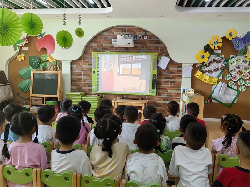 �Ϸ����p�׽������F���Ƿֈ@�����A����һ���H ͬ�Ĺ����Ї���