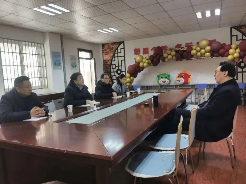 �Ϸʰ����hί��ӛ��У�L���_�ʵ��Ϸʰ��н������F��ɽ��У�{�й���