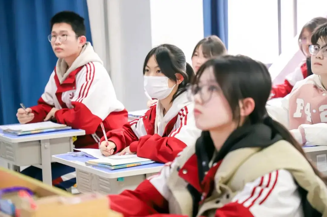 ���M����ͨ������ʡ�_չ�C�ϸ��а�ԇ�c