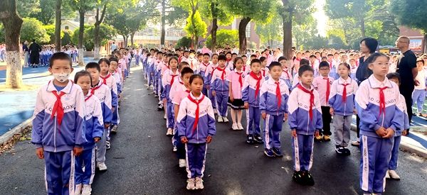 ����С�W���ӵ�24��У�@�Ƽ���(ji��)