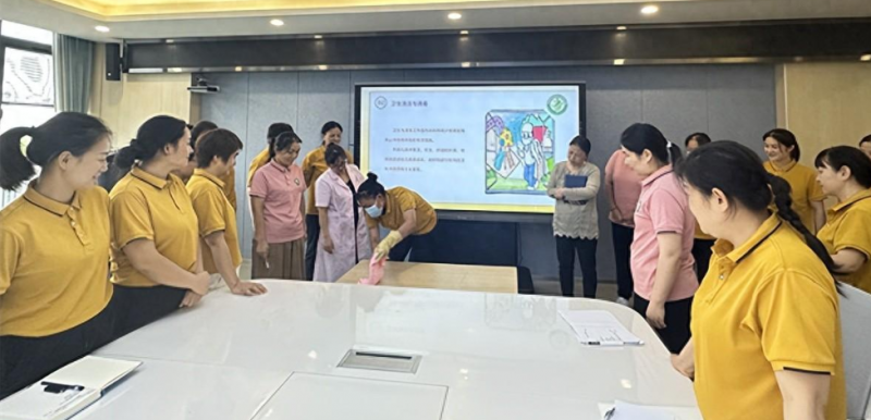 �Ϸ��а��׽������Fӭ��·�ֈ@�e��һ�����̼��l(w��i)���坍������Ӗ