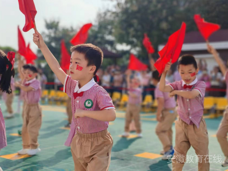 �Ϸ��а�������ֈ@�_չ�׃����չʾ�߼��L�����_��ϵ�л��