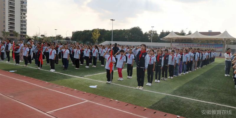 �ώ���С�������F�L�S��У:�����t�I�� ����������