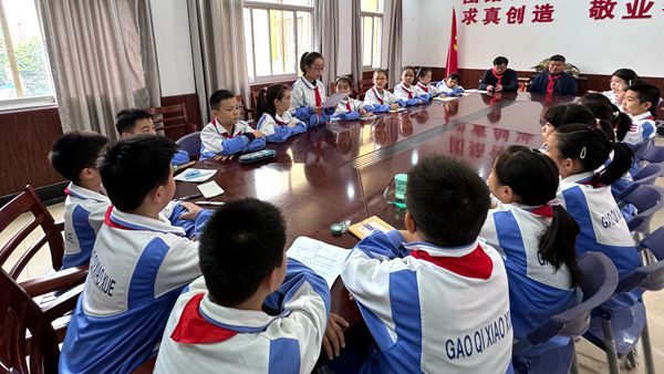 ����С�W����һ������꠴��ί�����I���С�