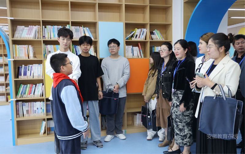 �Ϸʎ�����С�L�S��У����������ٽ������ƵZ�V�й����L