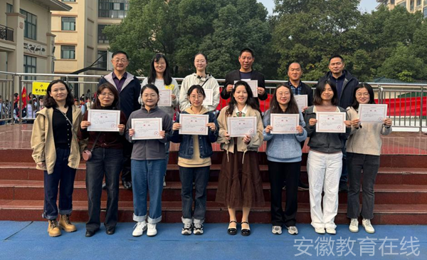 �Ϸ����³�С�W����P�������£�����У�@���s���L��