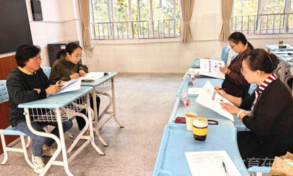 �Ϸ������b��С�W���_�}Փ�C��˼·���������I�ٳ��L