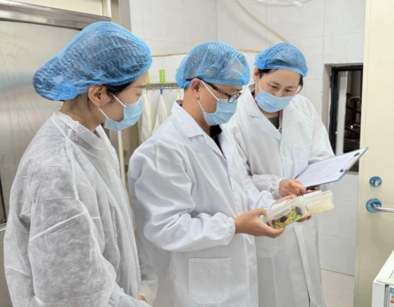 �Ϸ����p��Դˮ�ֈ@ӭ��ʳƷ��ȫ�c��ʳ��(j��ng)�M(f��i)���팣�(xi��ng)�z��