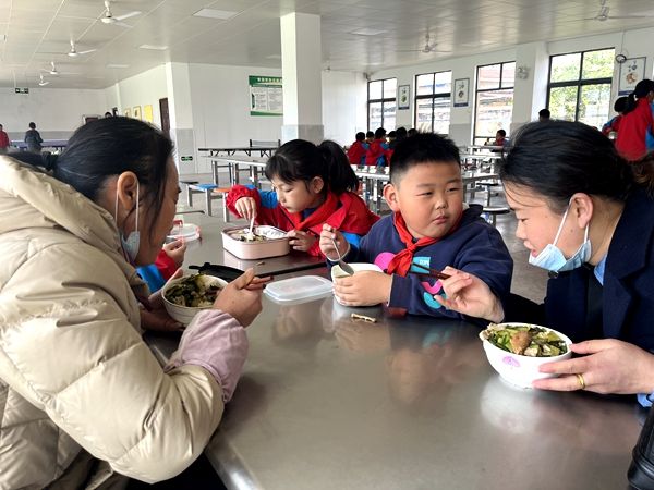 ���^�^������ČWУ��Ո���L��У���