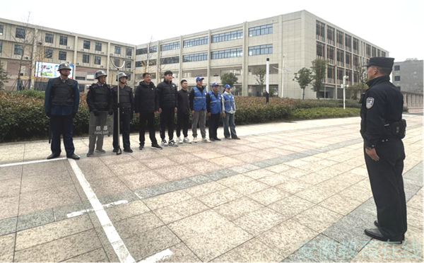 �Ϸʎ�����С�������F�L�S��У�_չ���ַ����ݾ�