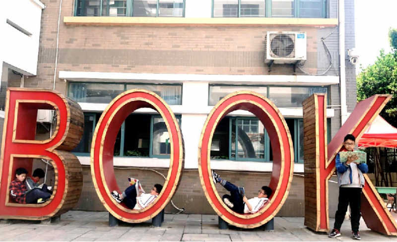 �Ϸ���ꖹ�С�W�@���Ӆ^ʯ�^�����xУ�@����x�Ļ��u�rL4+��