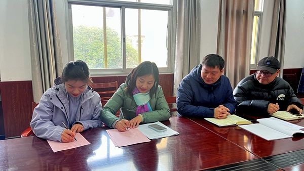 ����С�W�������νY�����n�} �ټ�У�������W��