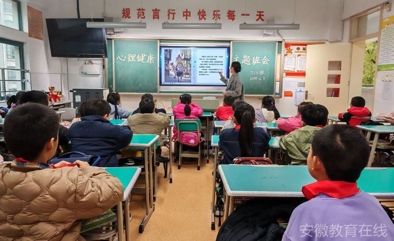 ꖹ�С�W�_չ�Pע�W����������ϵ�л��