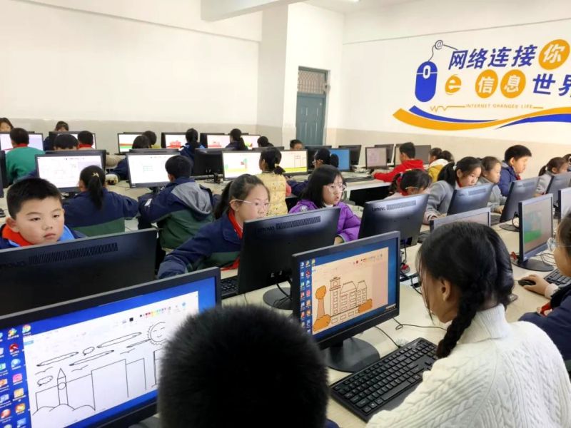 �Ϸ��а��c·����С�W�������F�_չ��Ϣ�Ƽ��W�ƹ����