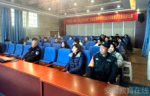 �Ϸ������b��С�W�_չ����֪�R�v��