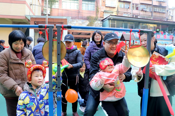 �����׃��@���H���Έ@ӭ����