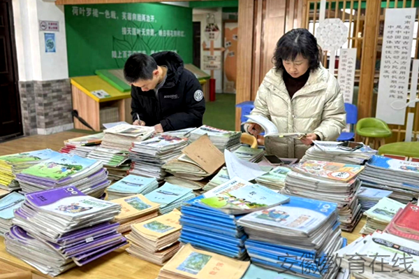 �Ϸ������b��С�W�����㳣Ҏ������������̌W�����L