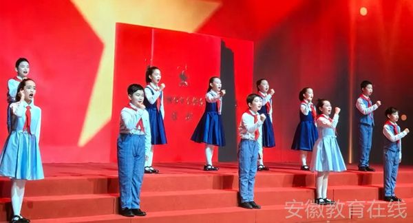 �Ϸʎ�����С���b��F�����м�չ��