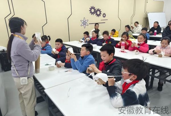 �L��·�ڶ�С�W�ྰ��У�^�_չ�����ЌW���